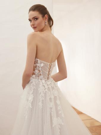 Love by Enzoani Style #Carlin #1 Ivory/Ivory/Nude thumbnail