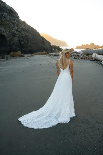 All Who Wander Style #Story #7 (IV-PL) Ivory Gown w Porcelain Tulle Side Plunge thumbnail